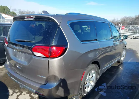 2018 Chrysler Pacifica Limited z USA, uszkodzony, nr VIN 2C4RC1GG3JR172442